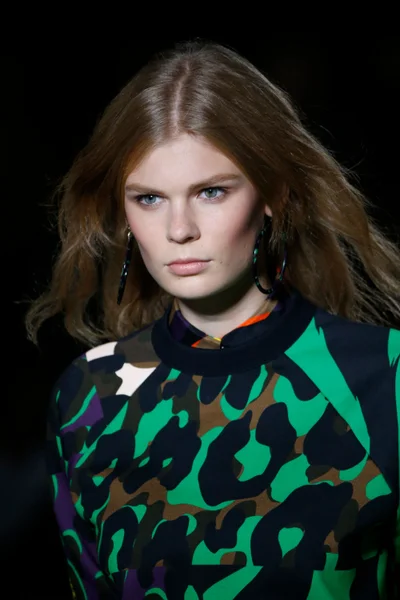Look 96